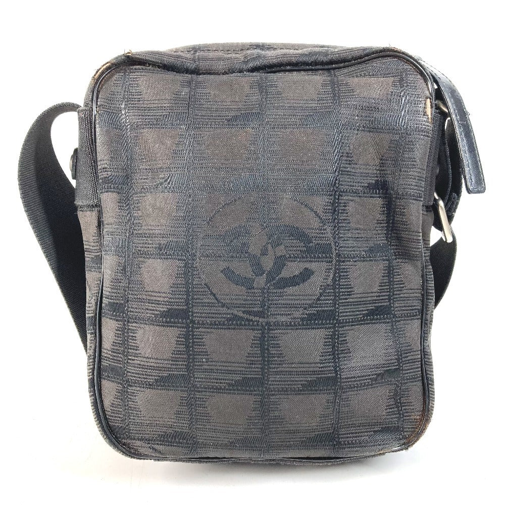 CHANEL A30913 ニュートラベルライン ポシェット CC ココマーク ロゴ カバン 斜め掛け ショルダーバッグ ナイロンキャンバス レディース ブラック