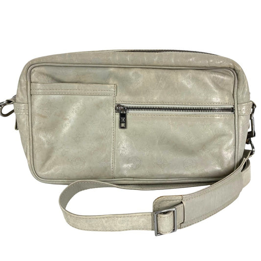 LOUIS VUITTON M92356 Monogram Diffeel Ilvington Crossbody bag Pochette Shoulder Bag Leather Cher Light gray based Used