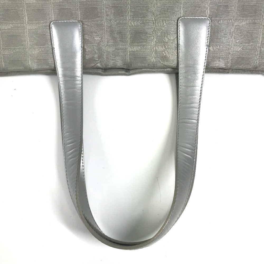 CHANEL A15991 CC CC Mark logo New Travel Line MM New Travel Line MM Shoulder bag, bag, shoulder bag Tote Bag Nylon jacquard Silver Used