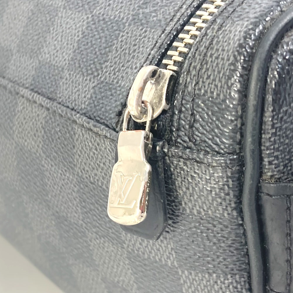 LOUIS VUITTON N47625 ダミエグラフィット トワレポーチ メイクポーチ 化粧ポーチ セカンドバッグ クラッチバッグ ポーチ ダミエグラフィットキャンバス メンズ ブラック