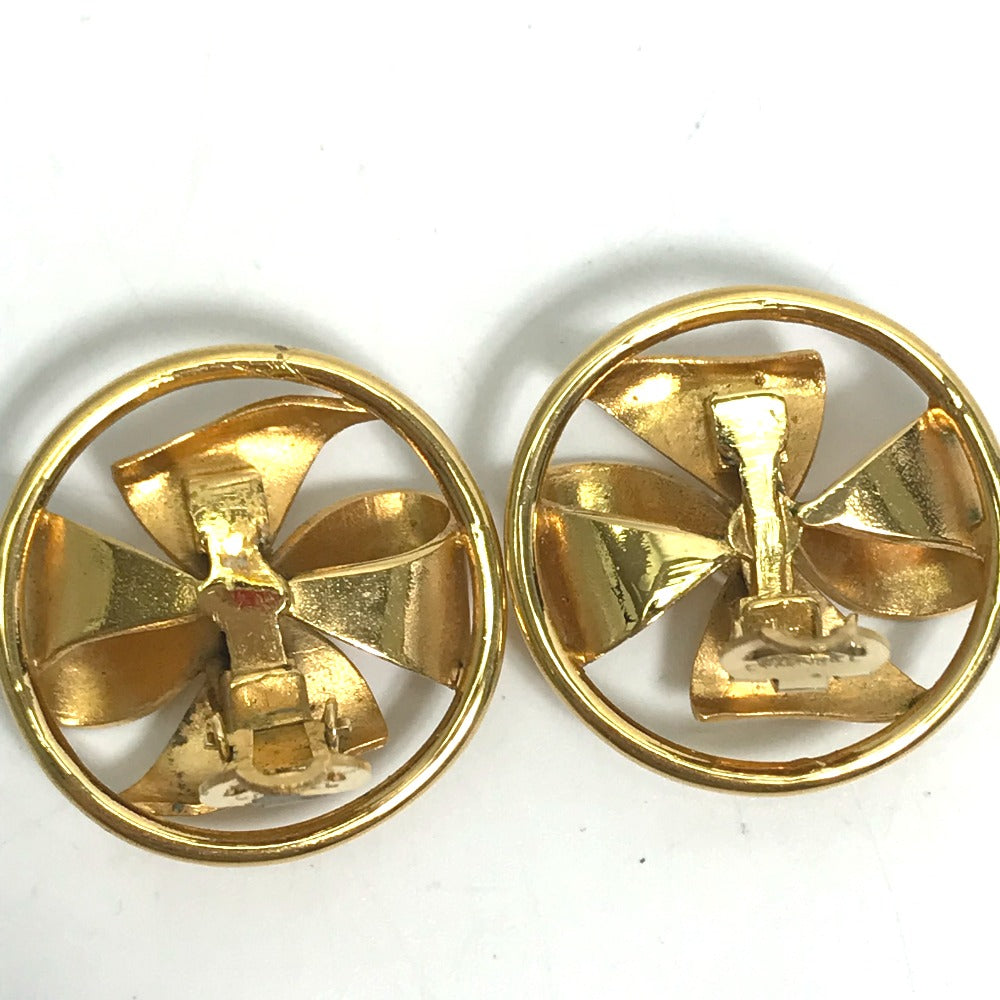 CHANEL Vintage Faux Pearl Ribbon Round CC Coco Mark Earrings in Metal, Gold
