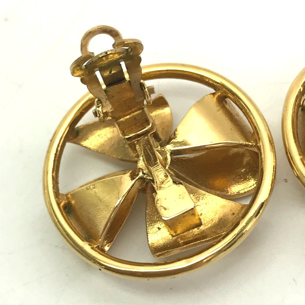CHANEL Vintage Faux Pearl Ribbon Round CC Coco Mark Earrings in Metal, Gold