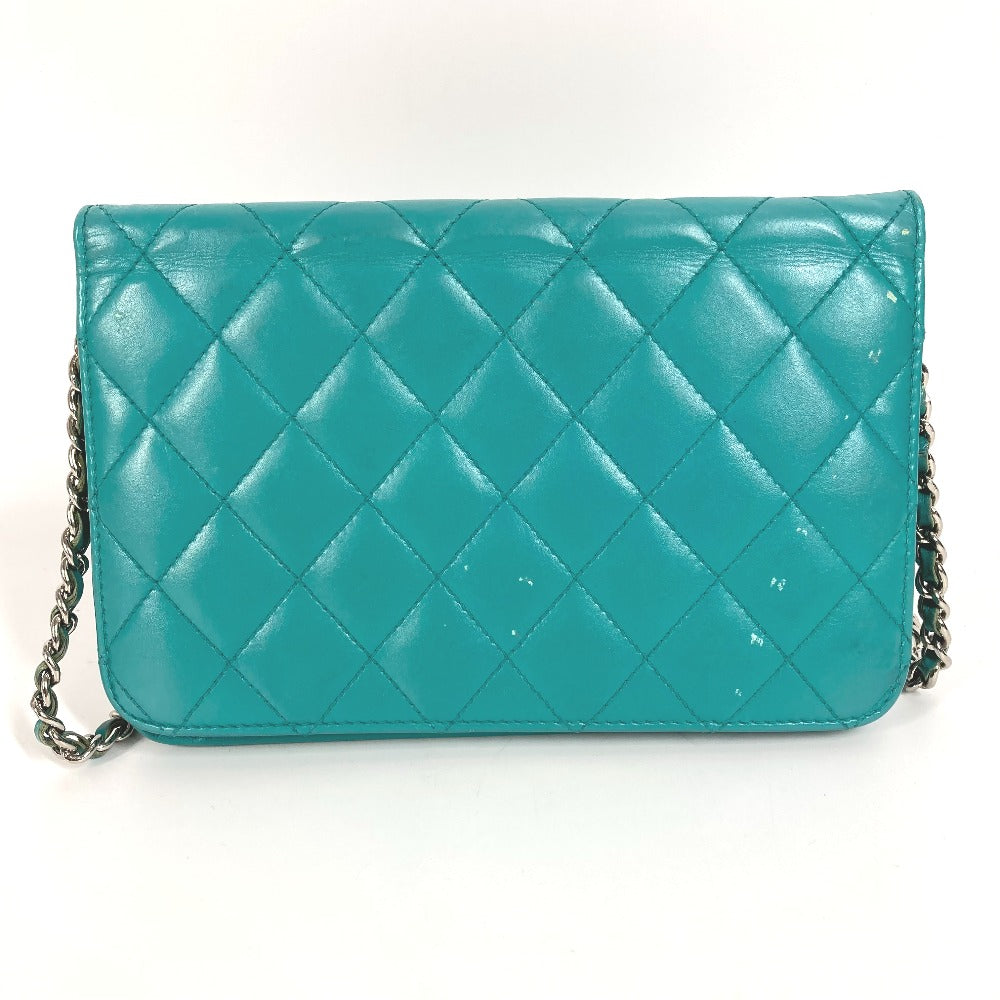 CHANEL 斜め掛け ロングウォレット CC ココマーク キルティング マトラッセ チェーンウォレット 長財布 ショルダーバッグ レザー レディース グリーン
