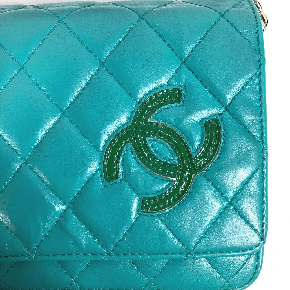 CHANEL 斜め掛け ロングウォレット CC ココマーク キルティング マトラッセ チェーンウォレット 長財布 ショルダーバッグ レザー レディース グリーン