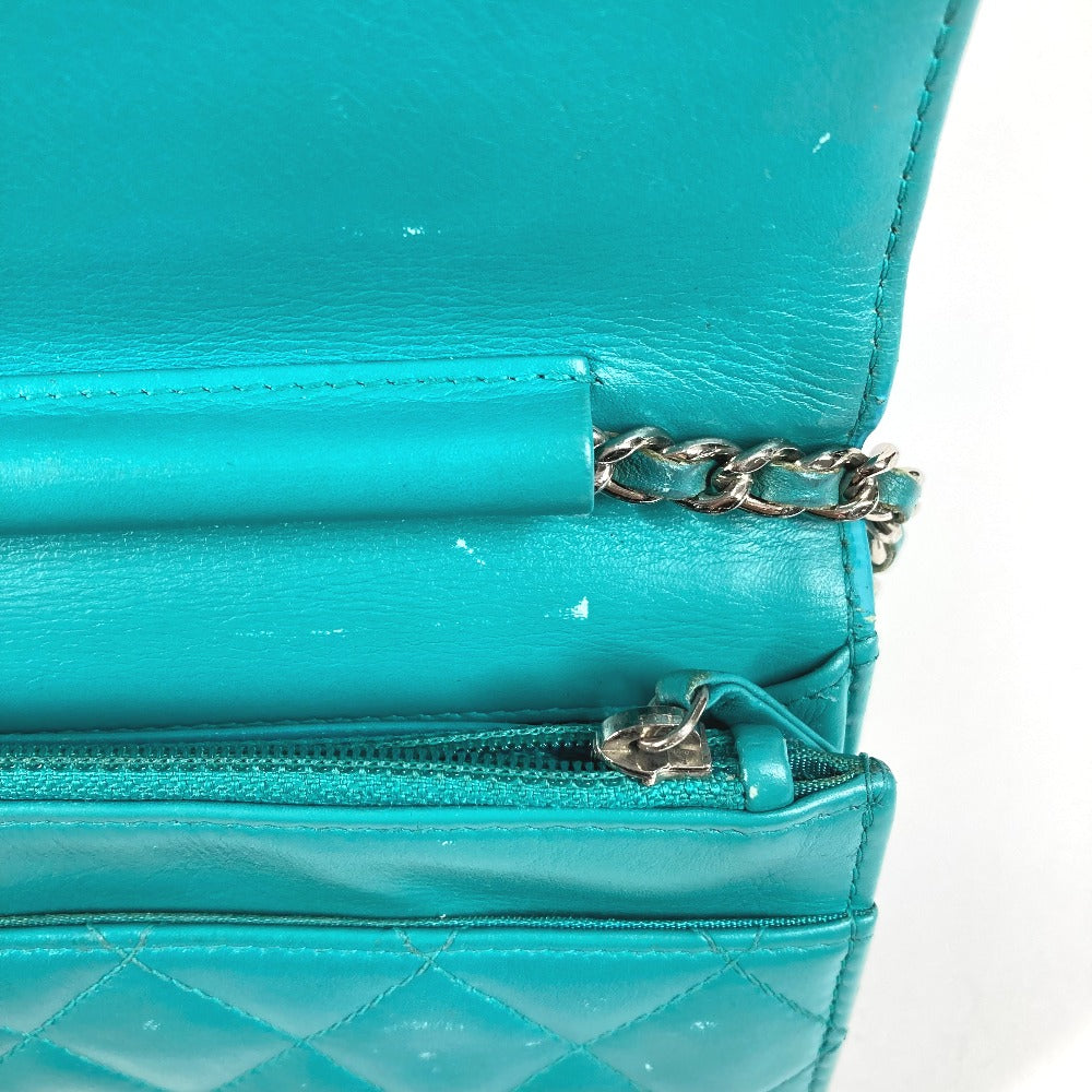 CHANEL 斜め掛け ロングウォレット CC ココマーク キルティング マトラッセ チェーンウォレット 長財布 ショルダーバッグ レザー レディース グリーン