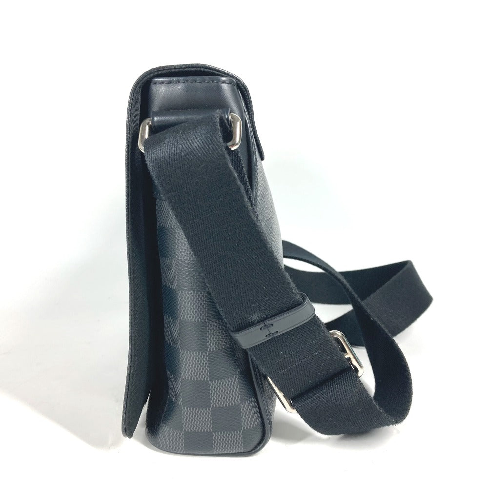 LOUIS VUITTON N41028 ダミエグラフィット ディストリクト PM NM 斜め掛け カバン フラップ ショルダーバッグ ダミエグラフィットキャンバス ユニセックス ブラック