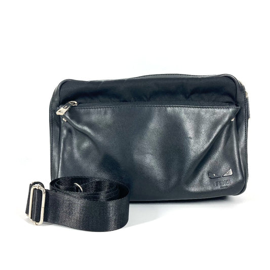 FENDI 7VA411 ンスターアイ ロゴ FANTASTIC 斜め掛け カバン ハンドバッグ ポシェット ショルダーバッグ ナイロン ユニセックス ブラック