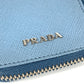 PRADA ストラップ付き ラウンドファスナー ロゴ 鍵 6P キーケース レザー ユニセックス ブルー