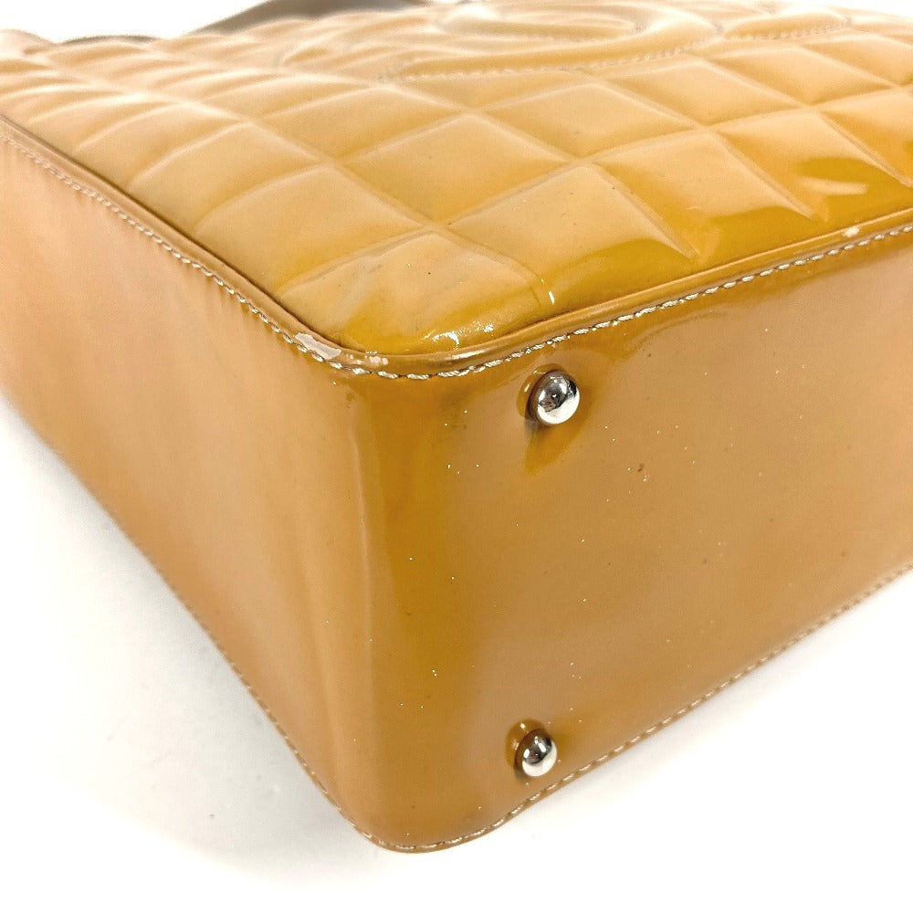 CHANEL ヴィンテージ CC ココマーク ロゴ チョコバー カバン 肩掛け ハンドバッグ トートバッグ ショルダーバッグ パテントレザー レディース ベージュ系