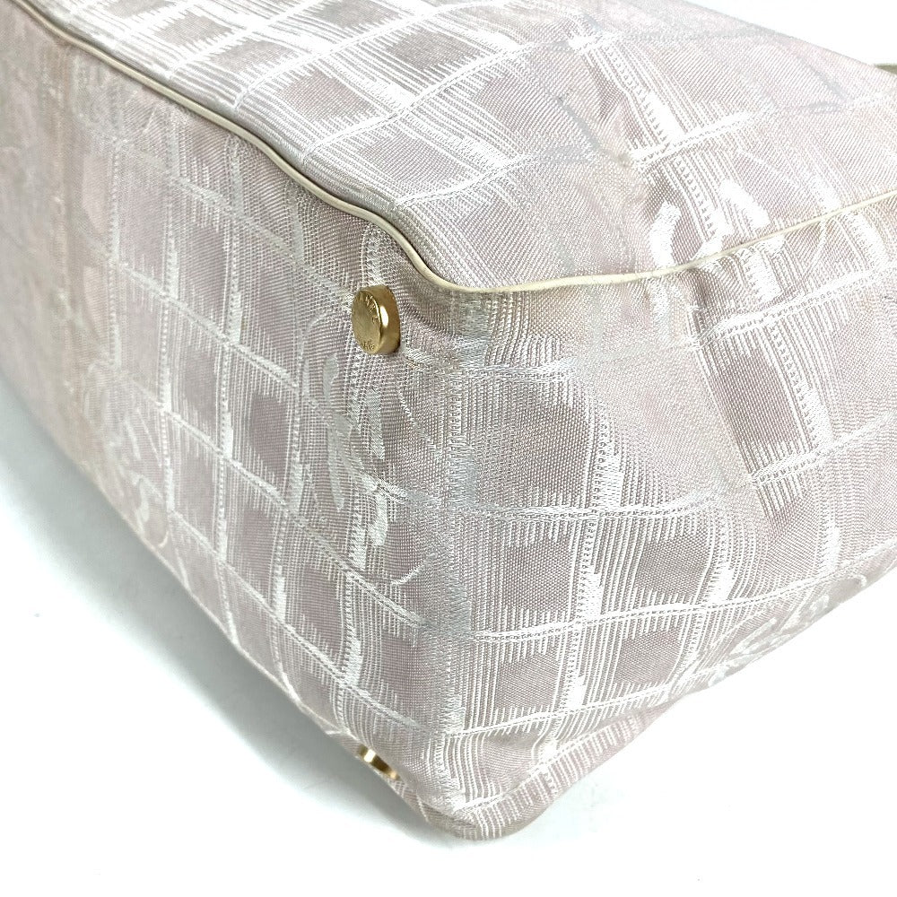 CHANEL A15991 CC โลโก้โคโค่มาร์ค New Travel Line MM กระเป๋าสะพายข้าง New Travel Line MM กระเป๋าถือ กระเป๋าสะพายข้าง กระเป๋าโท้ท หนัง/ไนลอน unisex สีเบจ