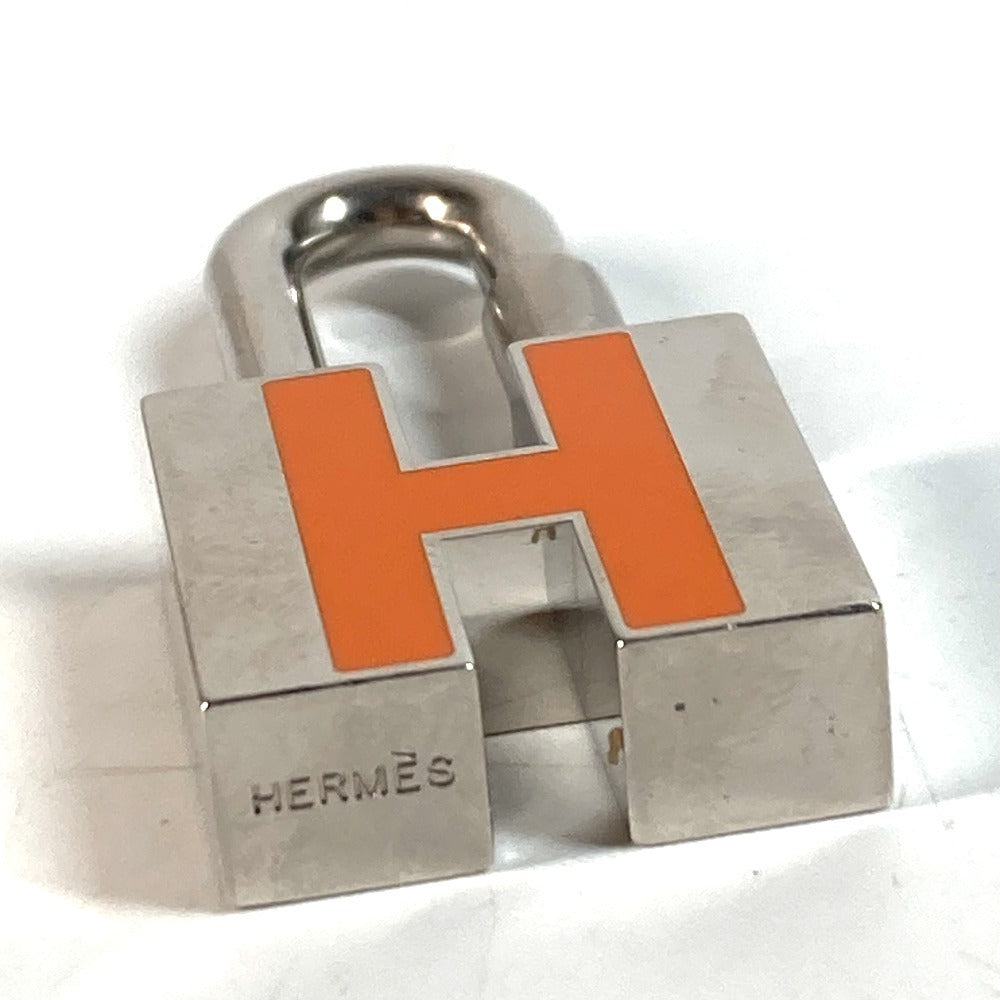 HERMES カデナ 南京錠 チャーム Hロゴ 鍵 アクセサリー ペンダントトップ メタル レディース シルバー