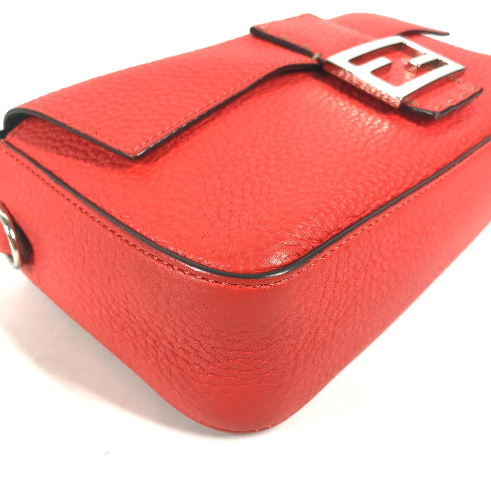 FENDI マンマバケット セレリア 肩掛け カバン ショルダーバッグ レザー レディース レッド