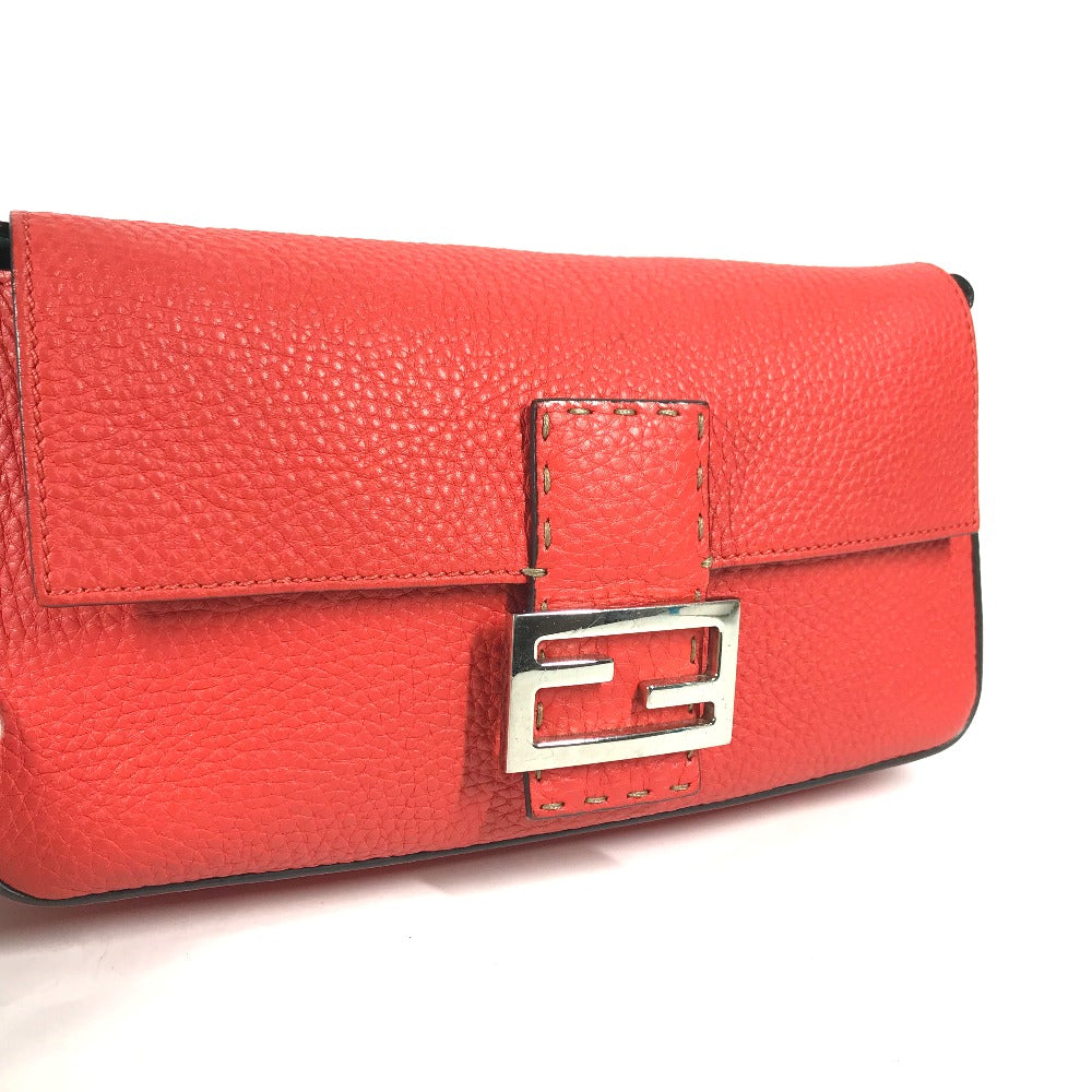 FENDI マンマバケット セレリア 肩掛け カバン ショルダーバッグ レザー レディース レッド