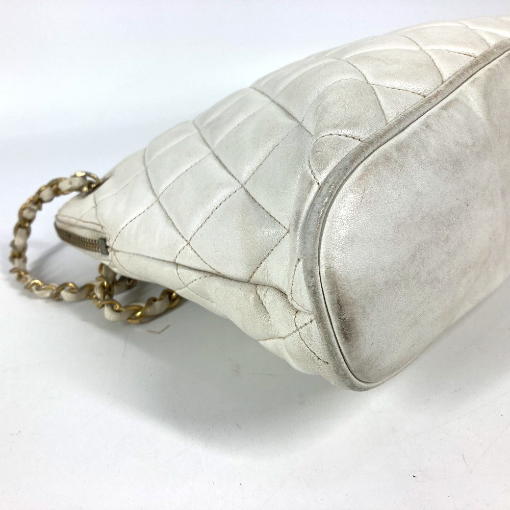 CHANEL ヴィンテージ マトラッセ キルティング ロゴ ロゴ Wチェーンバッグ 肩掛け ショルダーバッグ レザー レディース ホワイト