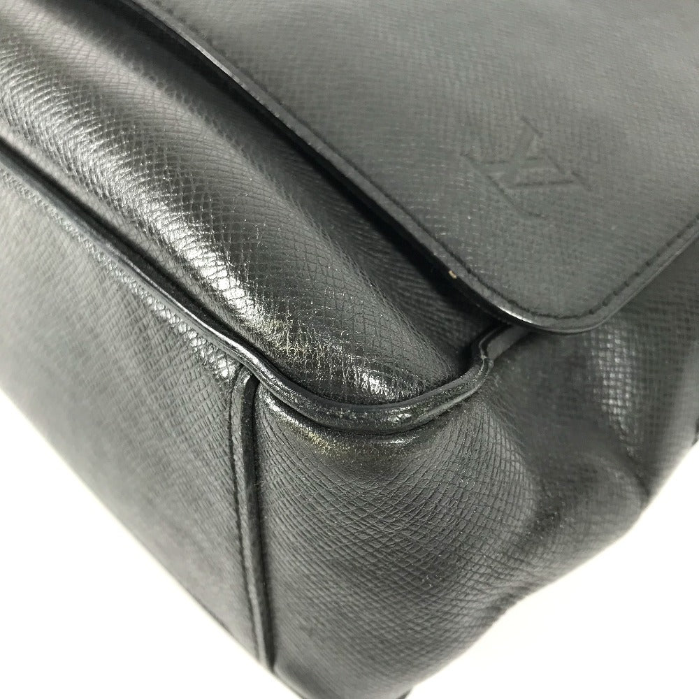 LOUIS VUITTON M32702 Taiga Milo Crossbody Flap Messenger Bag Shoulder Bag in Taiga Leather, Unisex, Ardoise Black