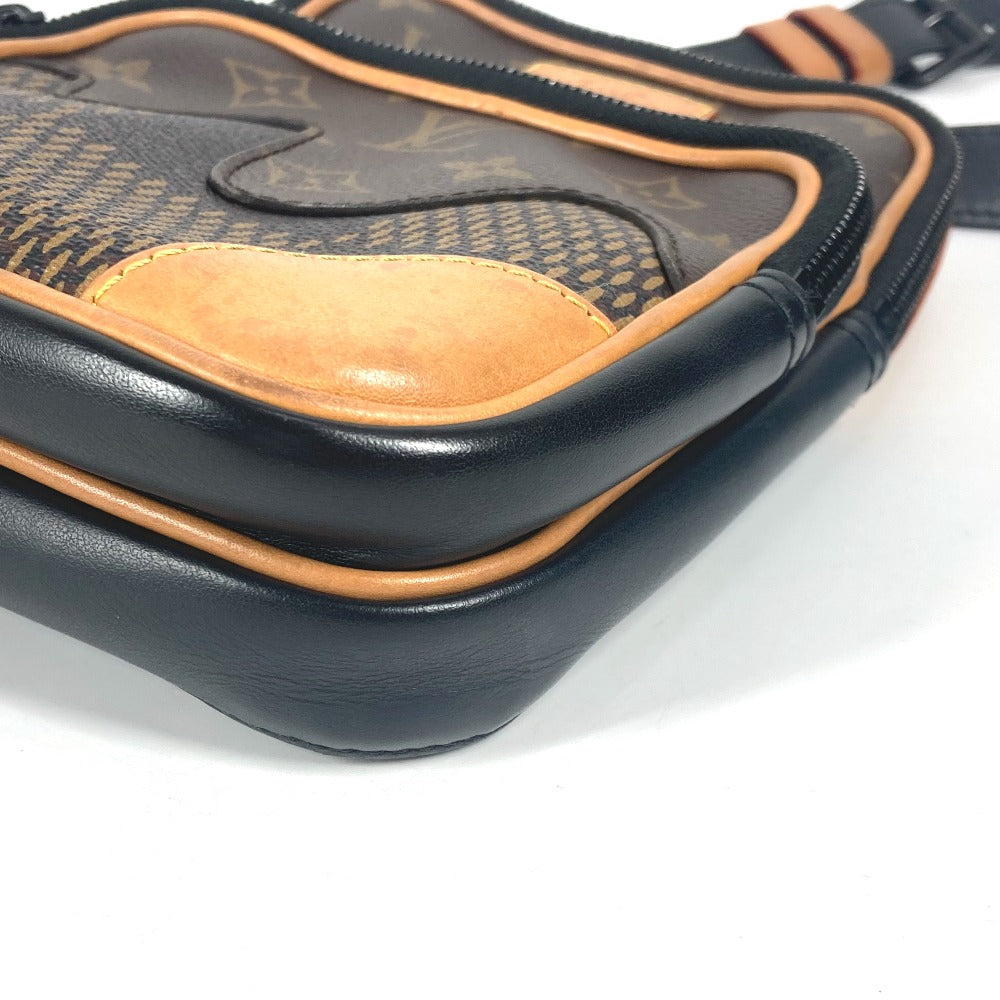 LOUIS VUITTON N40379 ダミエ ジャイアント NIGOコラボ アマゾン・スリングバッグ クロス ボディバッグ カバン ショルダーバッグ ダミエジャイアントキャンバス ユニセックス ブラウン