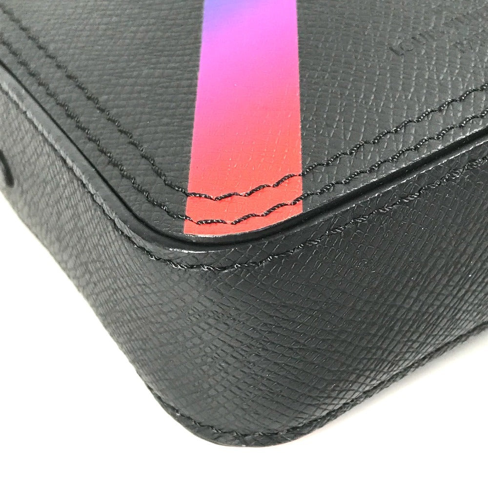 LOUIS VUITTON M30332 タイガ レインボー ダヌーブ・メッセンジャー カバン 斜め掛け ポシェット ショルダーバッグ タイガレザー ユニセックス ブラック