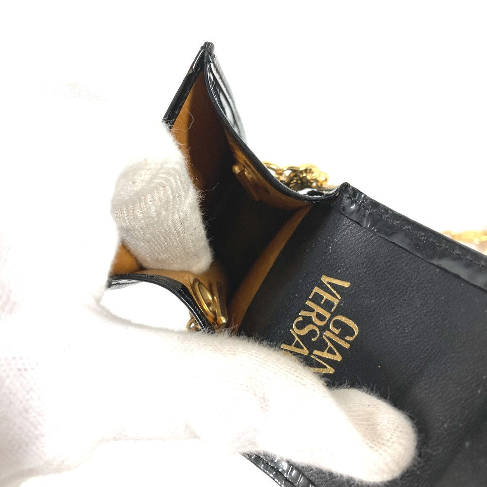VERSACE ヴィンテージ サンバースト ロゴ フォンバッグ カバン フラップ チェーンバッグ 斜め掛け ポシェット ショルダーバッグ エナメル レディース ブラック
