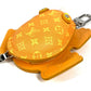 LOUIS VUITTON M02215 モノグラム バッグチャーム・LV フロッグ バッグチャーム 蛙 カエル イヤフォンケース コインケース キーホルダー モノグラムキャンバス ユニセックス イエロー