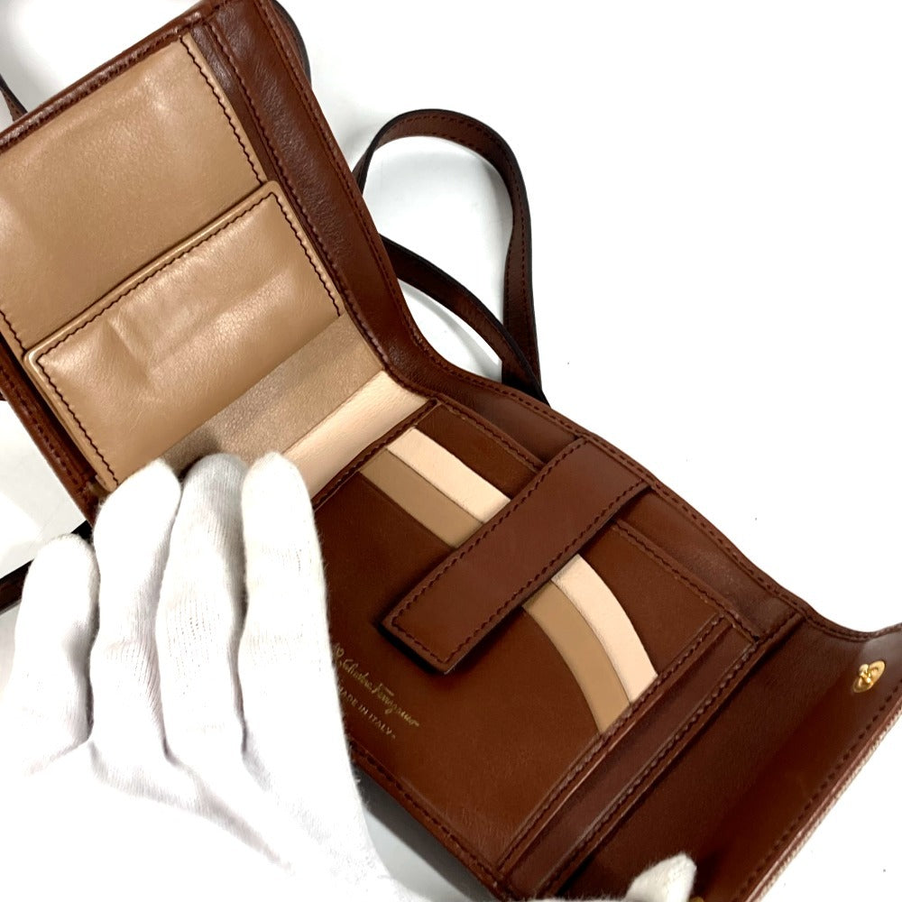 Salvatore Ferragamo Shoulder Bag Shoulder Wallet Gancini Logo Compact Wallet Trifold Wallet Leather Unisex Beige
