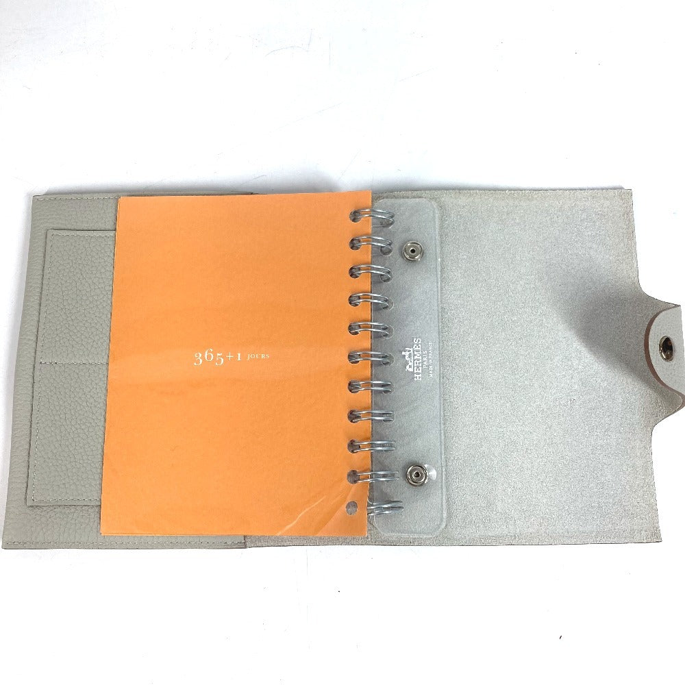 HERMES ปกสมุดบันทึก Ulysse Neo PM สมุดบันทึก Ulysse Neo PM เครื่องเขียน ออร์แกไนเซอร์ กล่องใส่สมุดจด ปกสมุดจดหนัง ยูนิเซ็กส์ สีเทาอ่อน