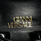 VERSACE ヴィンテージ サンバースト ロゴ 携帯ポーチ カバン 斜め掛け ポシェット フラップ チェーンバッグ ショルダーバッグ エナメル ユニセックス ブラック