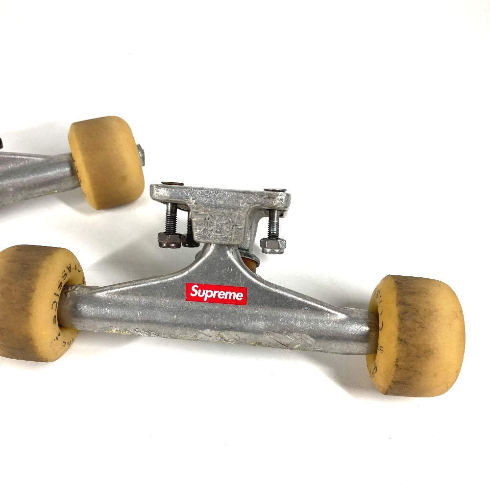 Supreme 2輪 ローラー付き ロゴ スケートボード スケボー ラック インテリア 置物 メタル ユニセックス シルバー