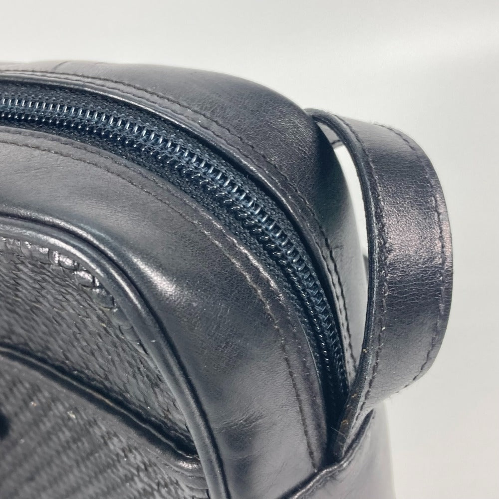 CELINE ヴィンテージ 馬車金具 カバン 斜め掛け ポシェット ショルダーバッグ レザー レディース ブラック
