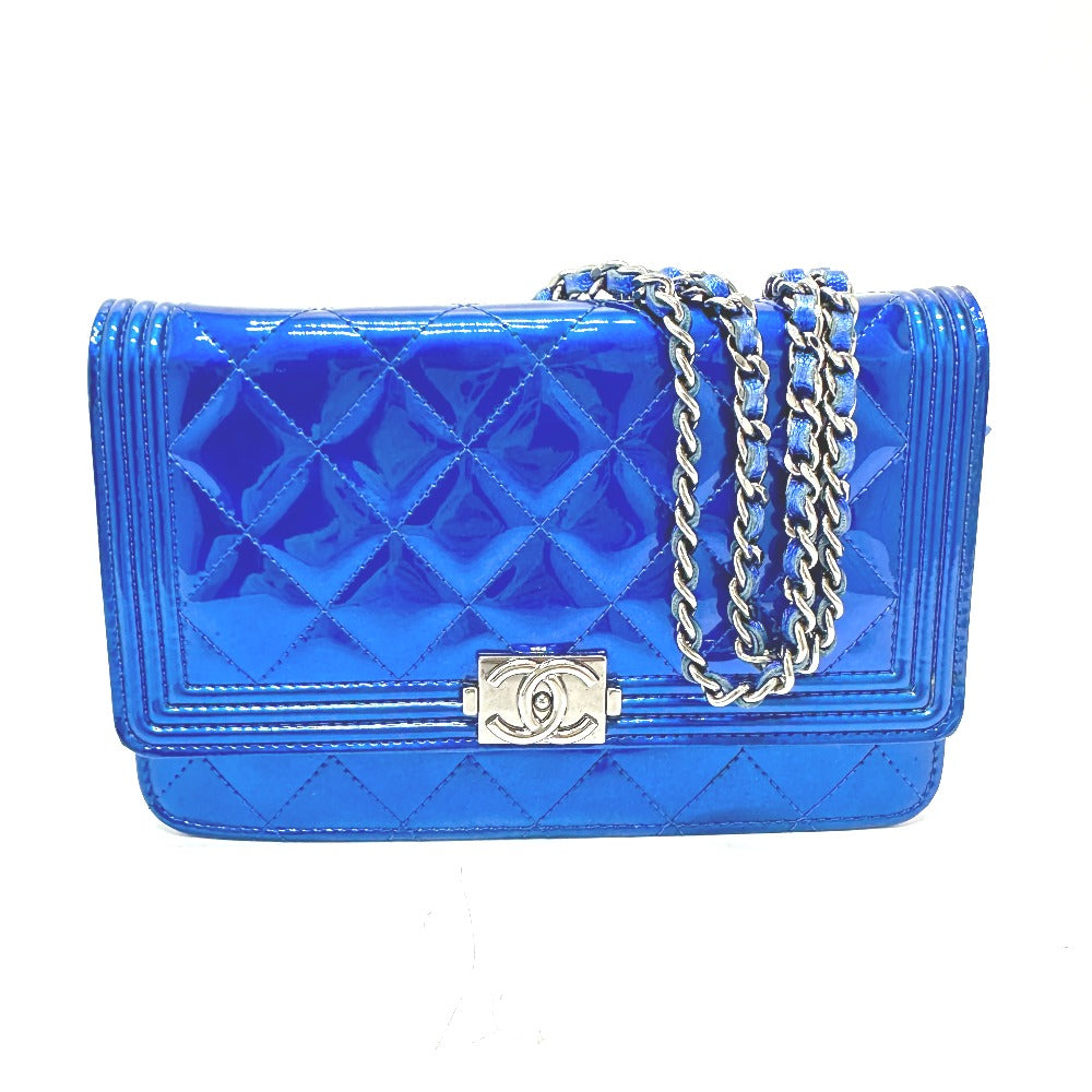 CHANEL 長財布 カバン チェーンバッグ ボーイシャネル CC ココマーク チェーンウォレット ショルダーバッグ パテントレザー レディース ガンメタブルー
