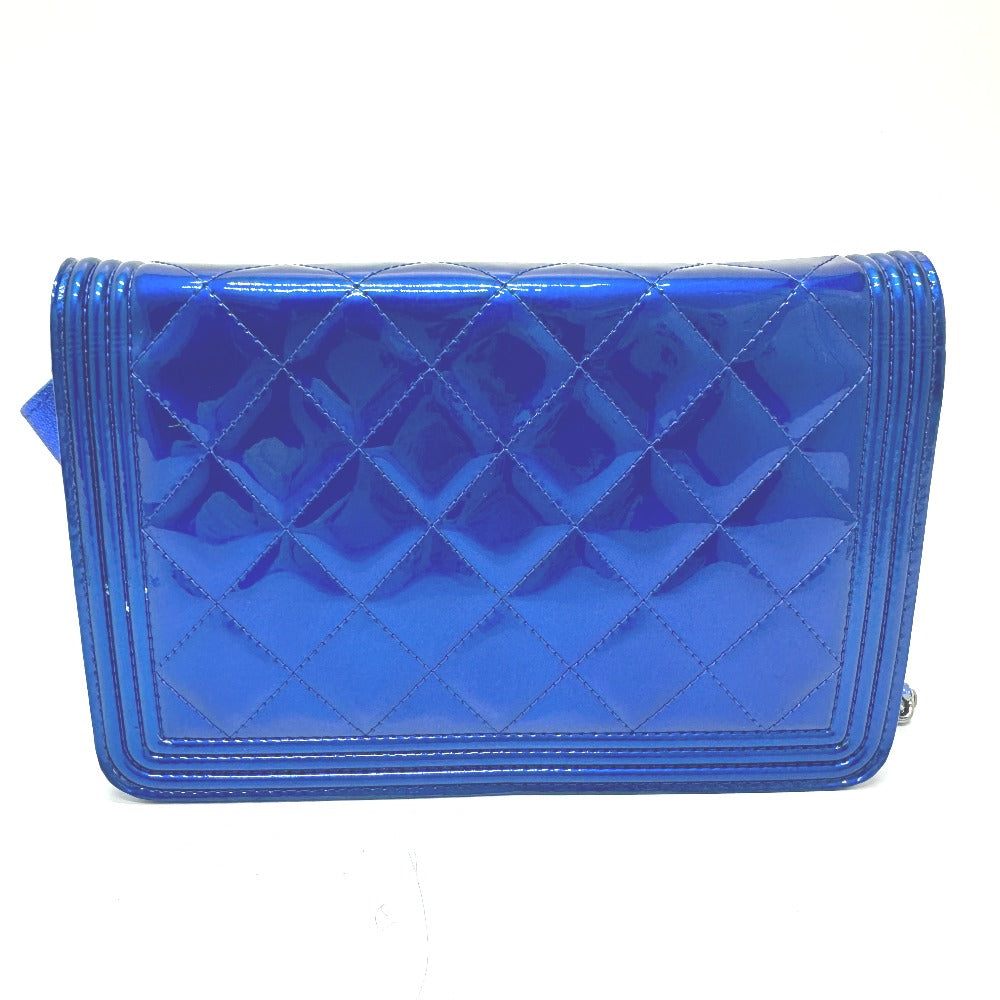 CHANEL 長財布 カバン チェーンバッグ ボーイシャネル CC ココマーク チェーンウォレット ショルダーバッグ パテントレザー レディース ガンメタブルー