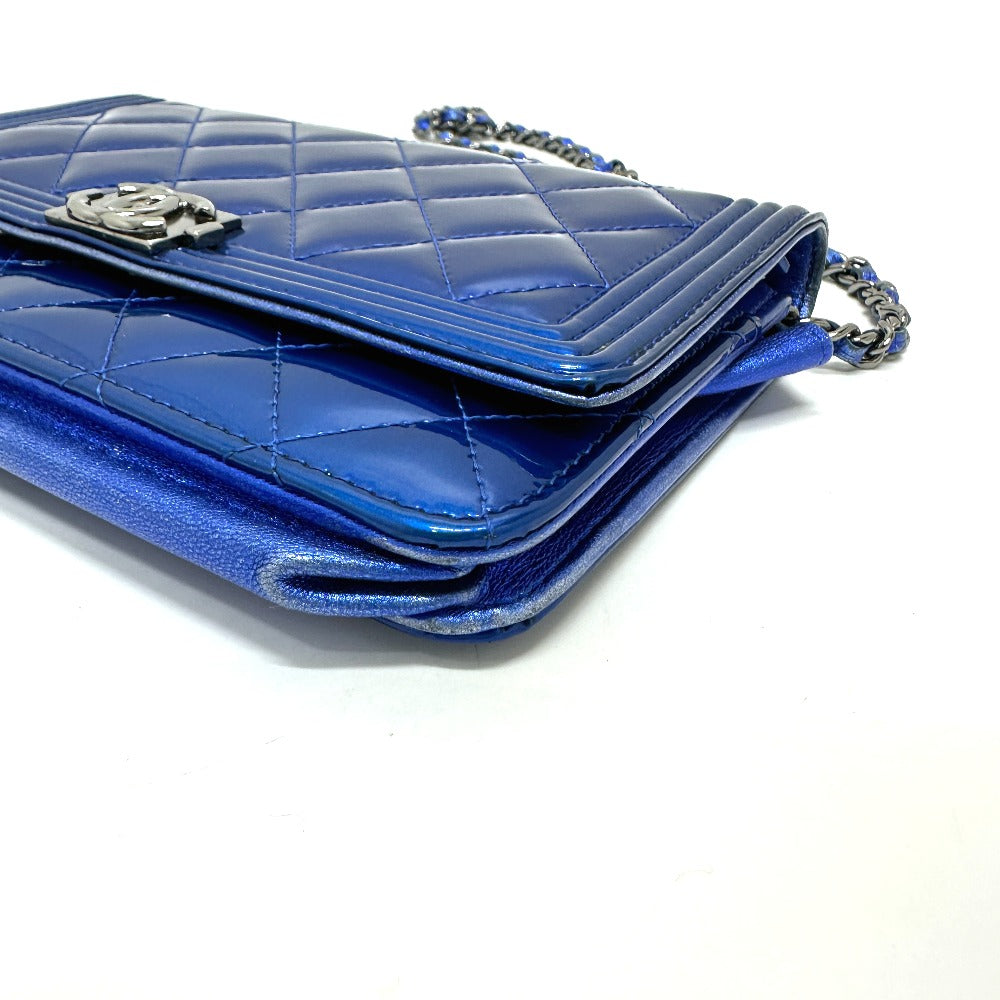 CHANEL 長財布 カバン チェーンバッグ ボーイシャネル CC ココマーク チェーンウォレット ショルダーバッグ パテントレザー レディース ガンメタブルー
