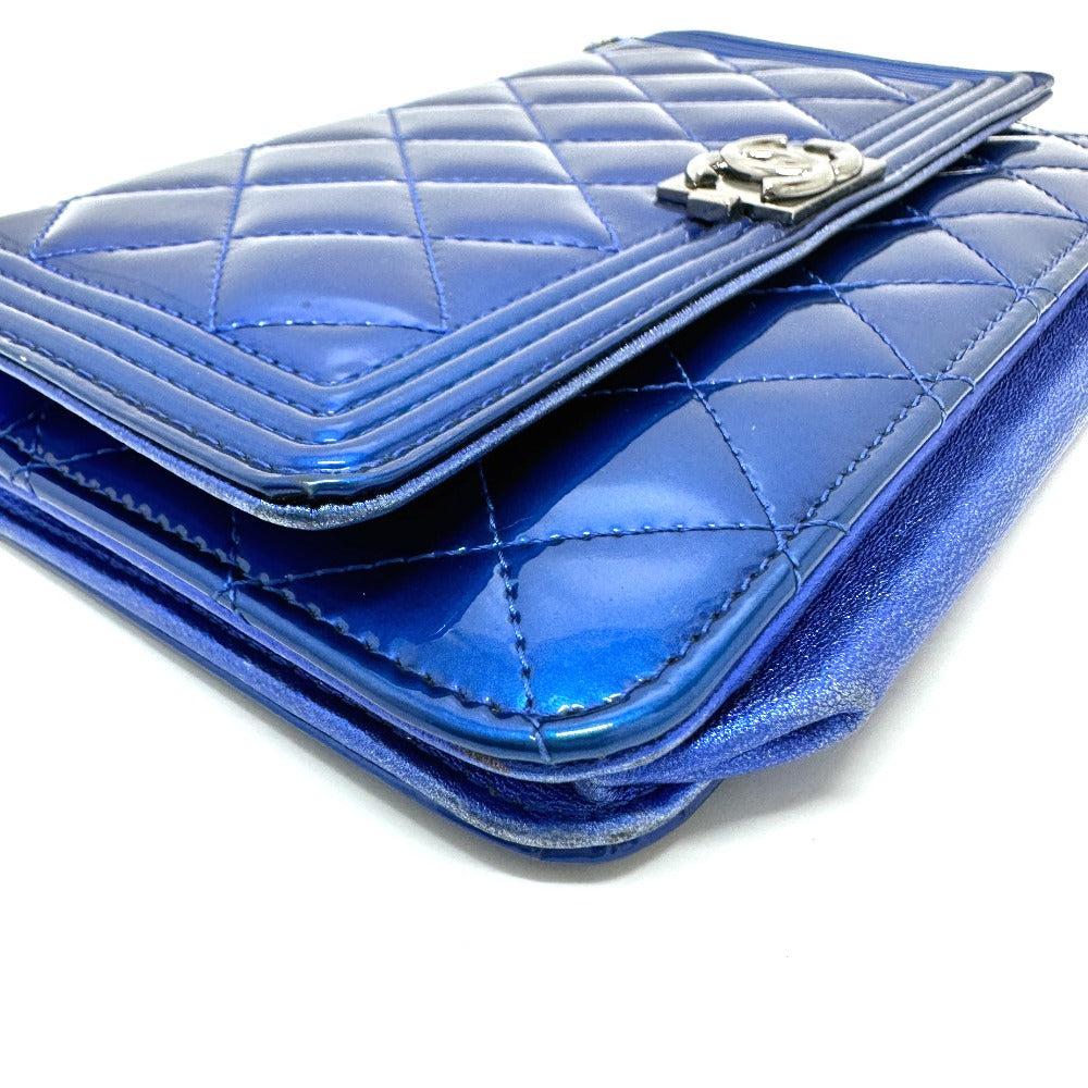 CHANEL 長財布 カバン チェーンバッグ ボーイシャネル CC ココマーク チェーンウォレット ショルダーバッグ パテントレザー レディース ガンメタブルー