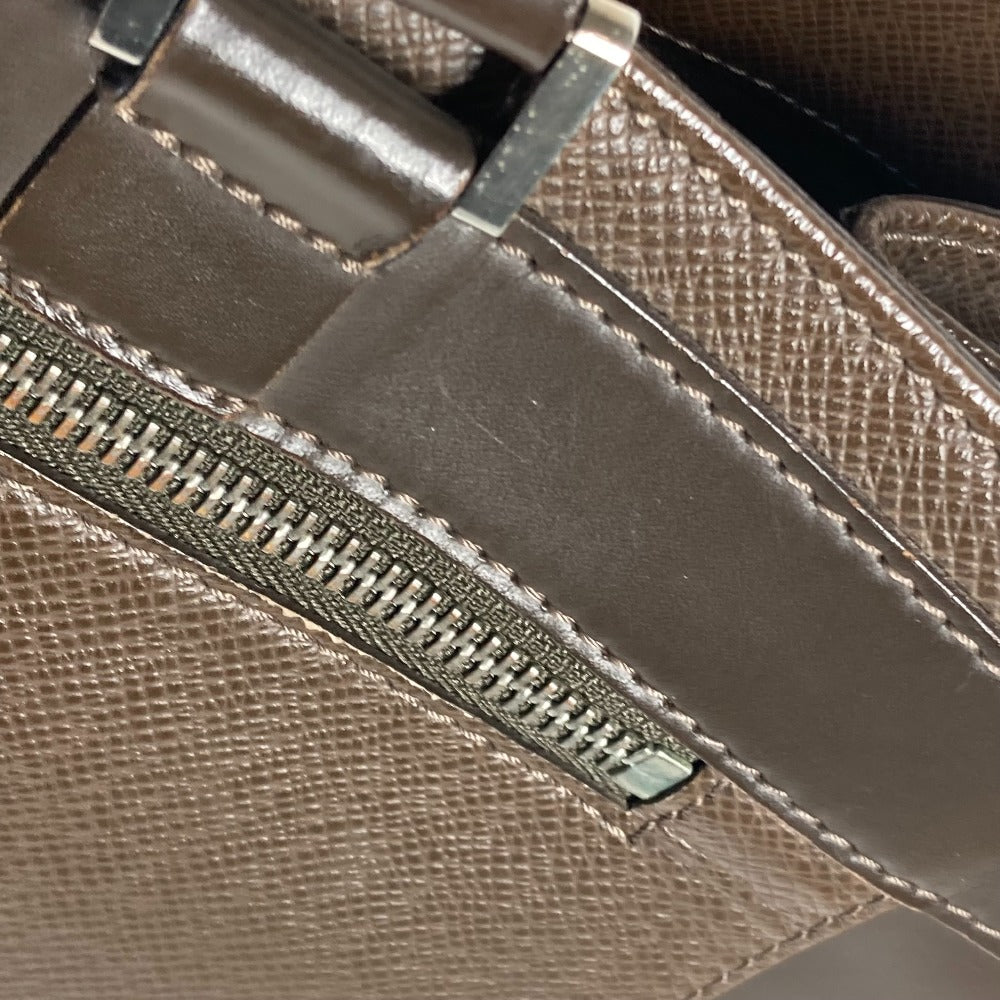 LOUIS VUITTON M31028 Taiga Kasbeck PM Shoulder Handbag Tote Bag in Taiga Leather, Men's Grizzly Brown