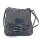 FENDI ズッキーノ ロゴ フラップ 斜め掛け カバン ポシェット ショルダーバッグ レザー/キャンバス レディース ブラウン