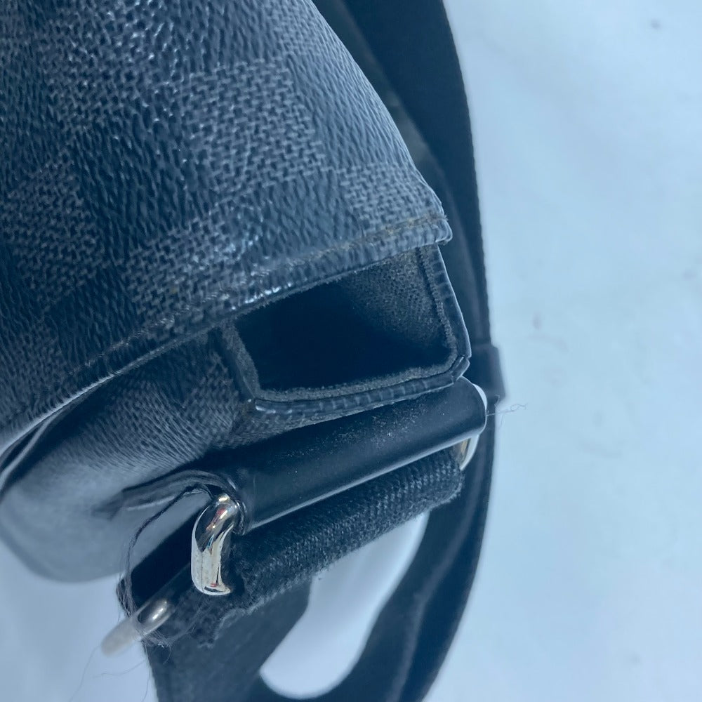 LOUIS VUITTON N41457 ダミエグラフィット メッセンジャーPM カバン バッグ メッセンジャーバッグ 斜め掛け フラップ ショルダーバッグ ダミエグラフィットキャンバス メンズ ブラック