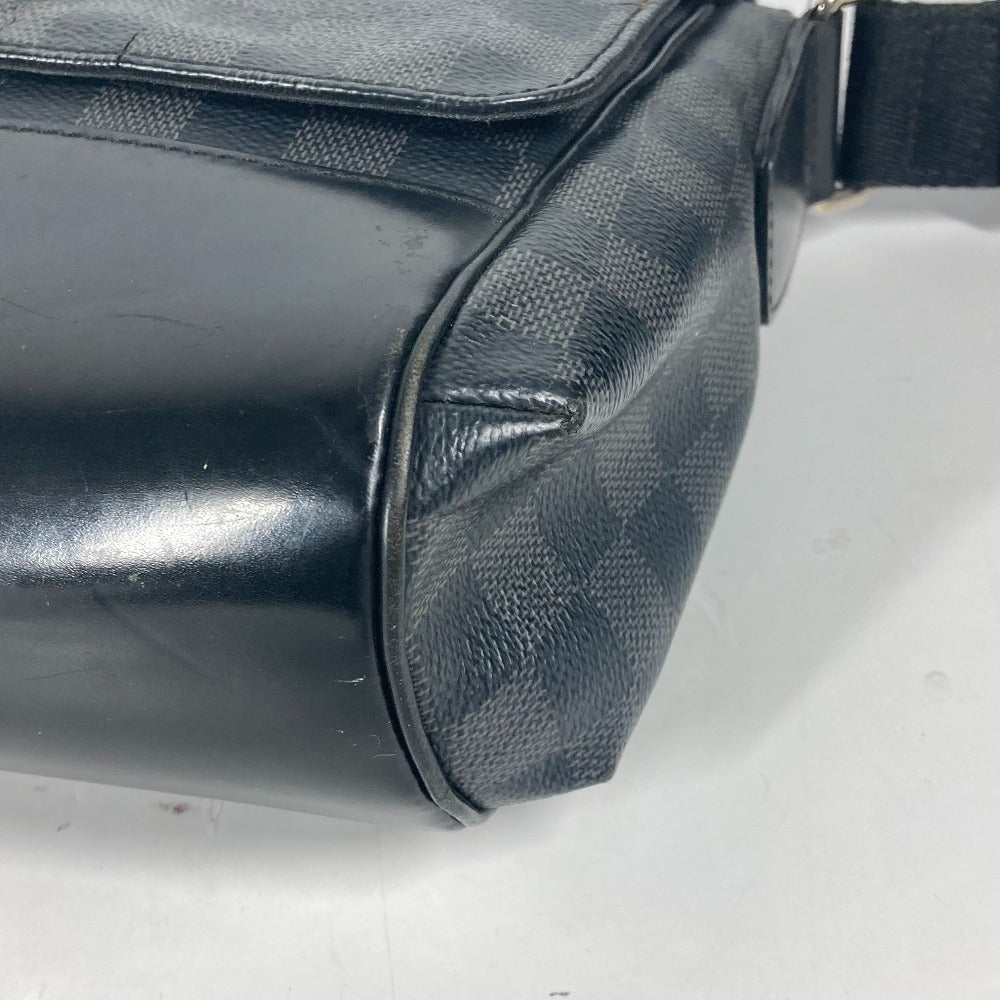 LOUIS VUITTON N41457 ダミエグラフィット メッセンジャーPM カバン バッグ メッセンジャーバッグ 斜め掛け フラップ ショルダーバッグ ダミエグラフィットキャンバス メンズ ブラック