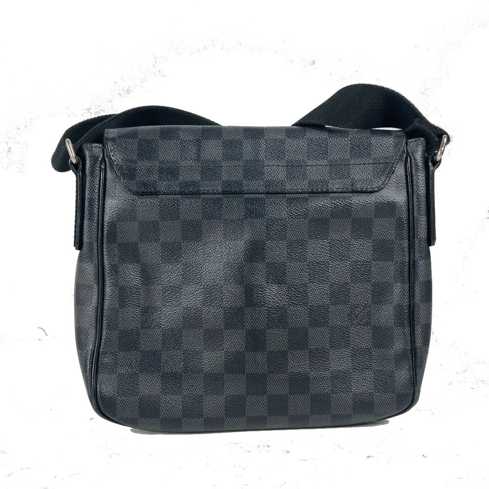 LOUIS VUITTON N41260 ダミエグラフィット ディストリクトPM 斜め掛け 肩掛け フラップ ショルダーバッグ ダミエグラフィットキャンバス メンズ ブラック