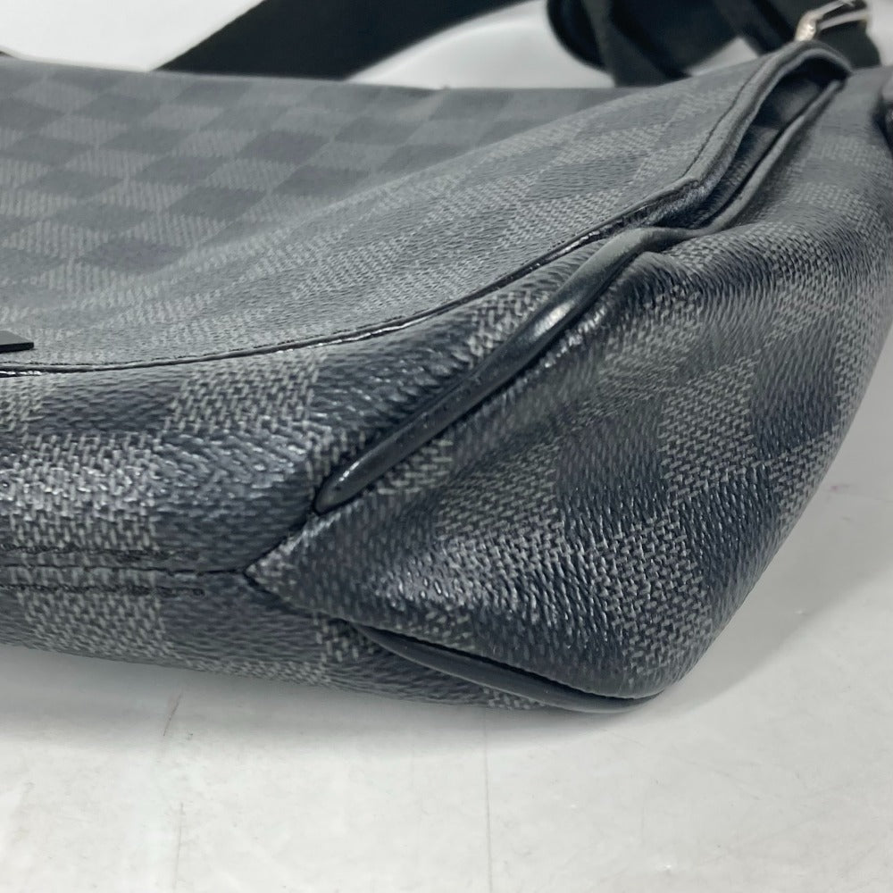 LOUIS VUITTON N41260 ダミエグラフィット ディストリクトPM 斜め掛け 肩掛け フラップ ショルダーバッグ ダミエグラフィットキャンバス メンズ ブラック