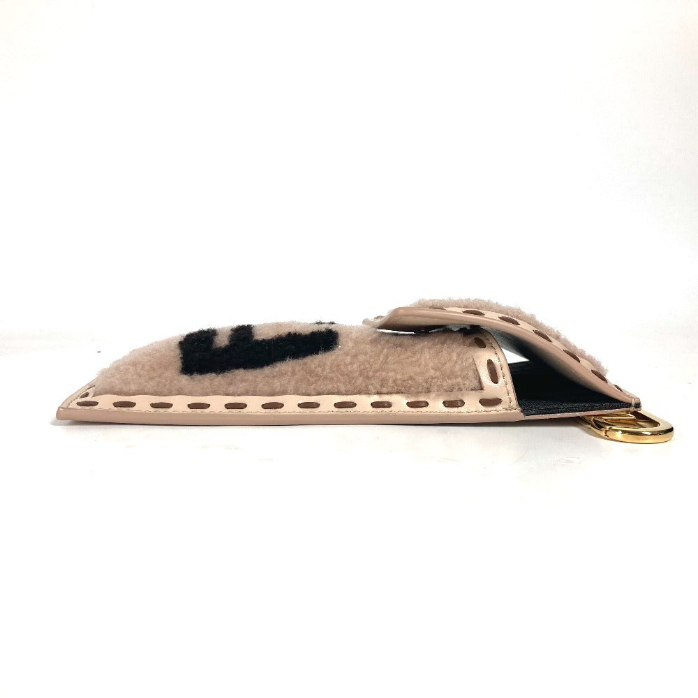 FENDI 7AS047 スマホケース フォンポーチ カバン FF ロゴ ファー チャーム ポーチ ファー レディース ベージュ