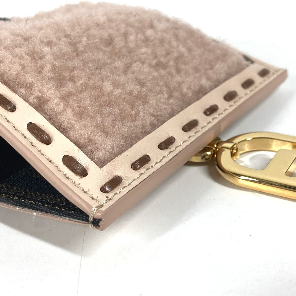 FENDI 7AS047 スマホケース フォンポーチ カバン FF ロゴ ファー チャーム ポーチ ファー レディース ベージュ