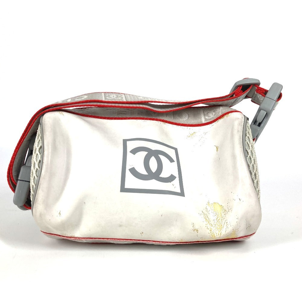 CHANEL スポーツ ロゴ ミニ カバン 筒型 肩掛け ポーチ ショルダーバッグ ナイロン レディース ホワイト