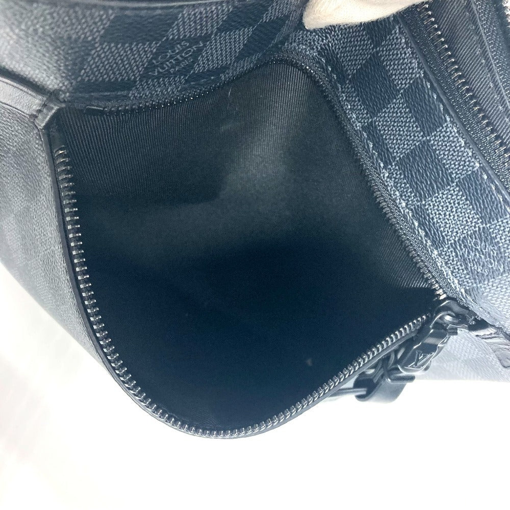 LOUIS VUITTON N40505 ダミエグラフィット テイクオフ・ポーチ ポーチ カバン セカンドバッグ ストラップ付 クラッチバッグ ダミエグラフィットキャンバス ユニセックス ブラック