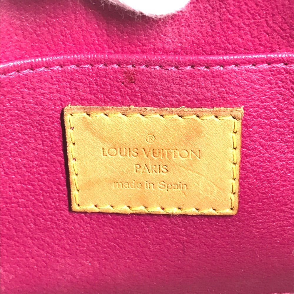 LOUIS VUITTON M90045 モノグラムヴェルニ ポシェット・コスメティック・イカットフラワー コスメポーチ ポーチ 化粧ポーチ モノグラムヴェルニキャンバス レディース ピンク
