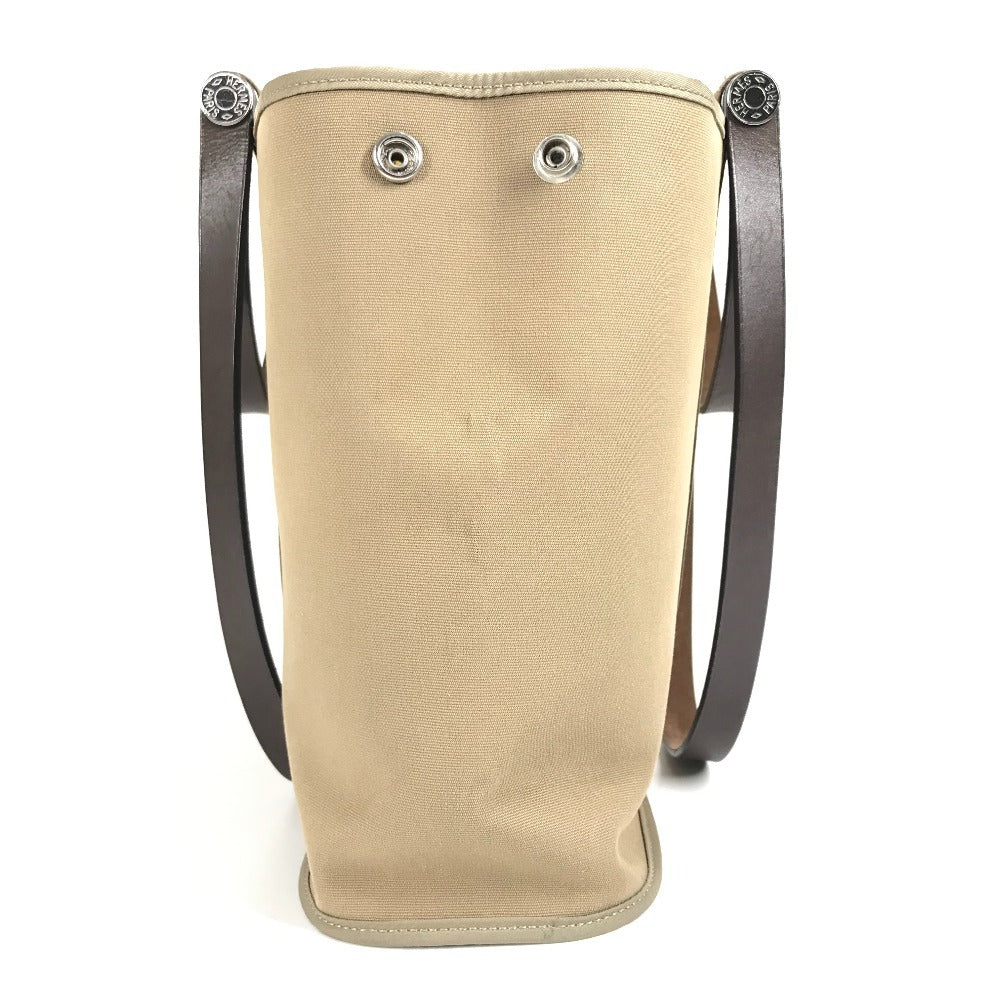 HERMES Cabag PM, a handbag/shoulder bag in brown leather/canvas.