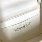 CHANEL CC ココマーク ロゴ ミニ マトラッセ ミニマトラッセ チョコバー カバン チェーンバッグ 斜め掛け フラップ ショルダーバッグ パテントレザー レディース ホワイト