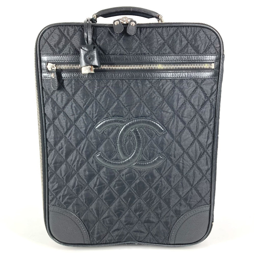 CHANEL A33107 パリ ニューヨークライン マトラッセ キルティング CC ロゴ ココマーク スーツケース 2輪 旅行バッグ キャリーバッグ レザー/ナイロン ユニセックス ブラック