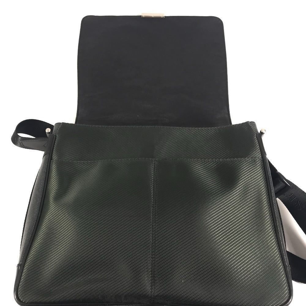 LOUIS VUITTON M30142 Taiga Victor Bag, Crossbody Messenger Bag, Flap Shoulder Bag, Taiga Leather, Unisex, Black