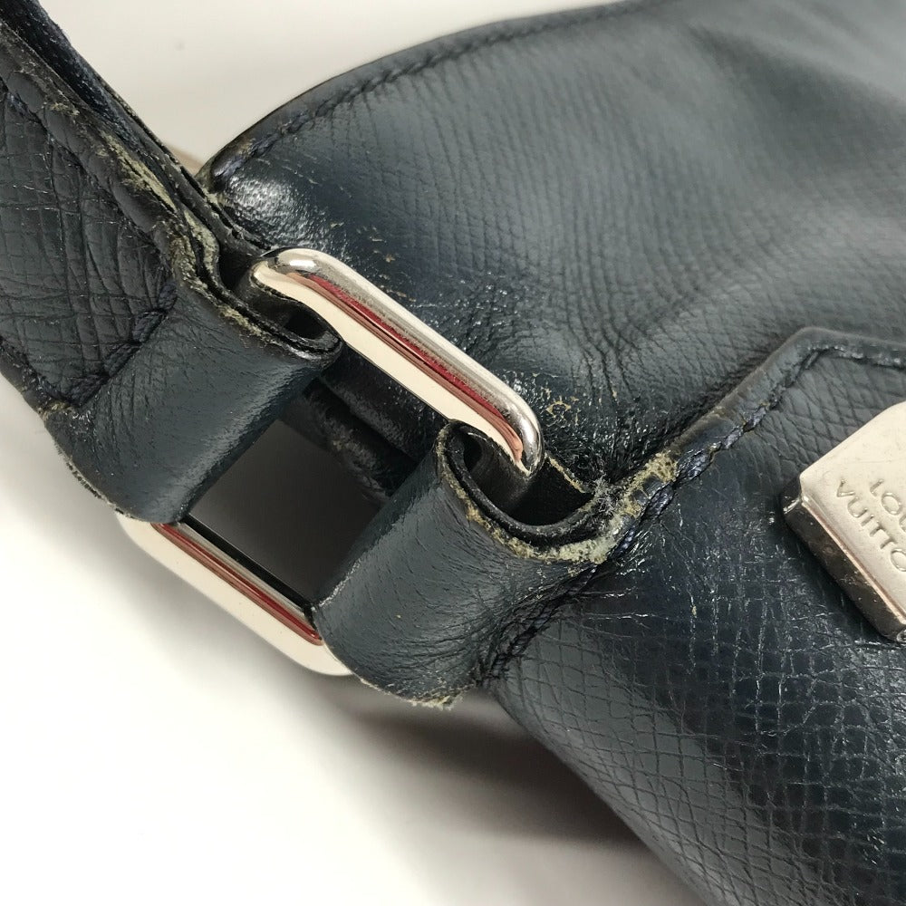 LOUIS VUITTON M32629 タイガ サシャ カバン 斜め掛け ポシェット ショルダーバッグ タイガレザー ユニセックス ボレアル ネイビー