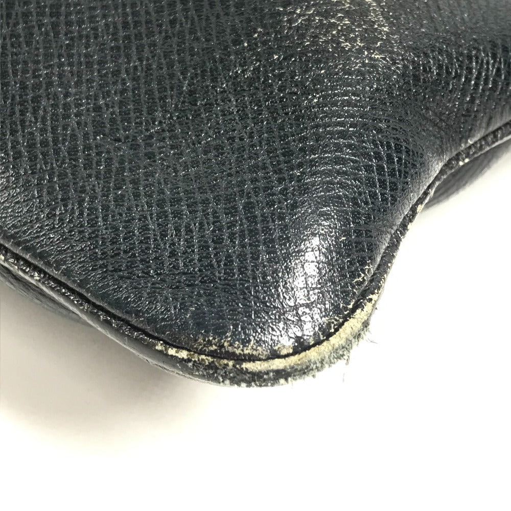 LOUIS VUITTON M32629 タイガ サシャ カバン 斜め掛け ポシェット ショルダーバッグ タイガレザー ユニセックス ボレアル ネイビー