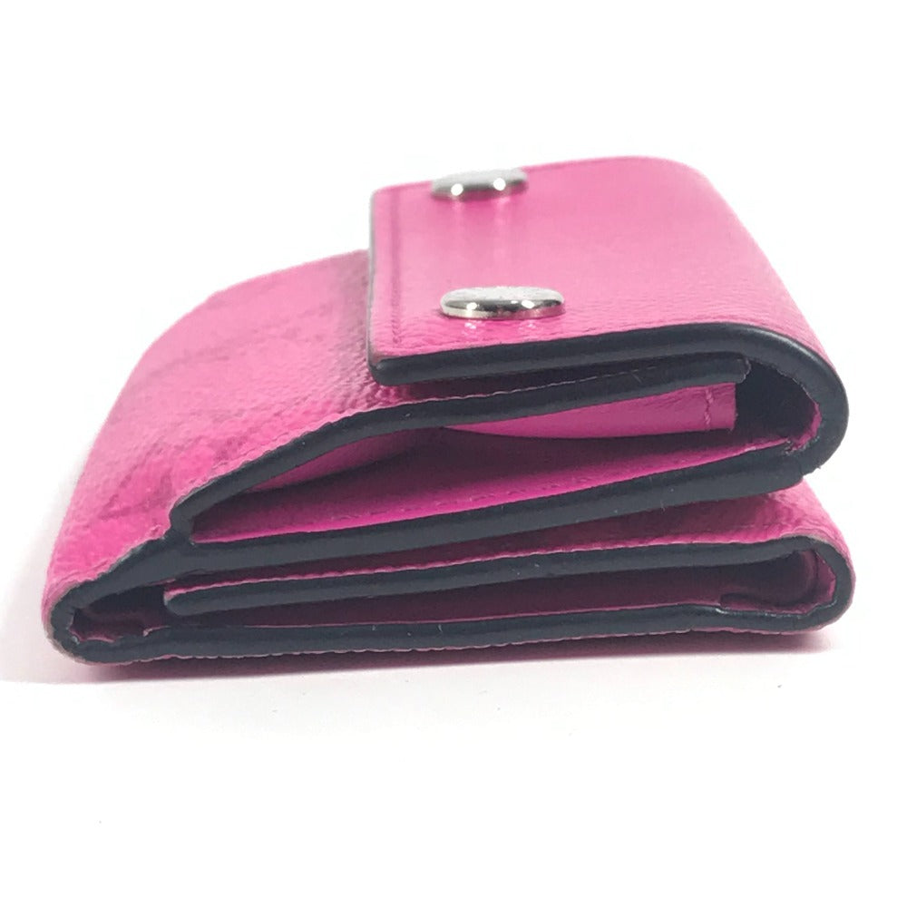LOUIS VUITTON M30773 Taiga Rama Discovery Compact Wallet, a tri-fold wallet in Taiga leather, unisex, pink.